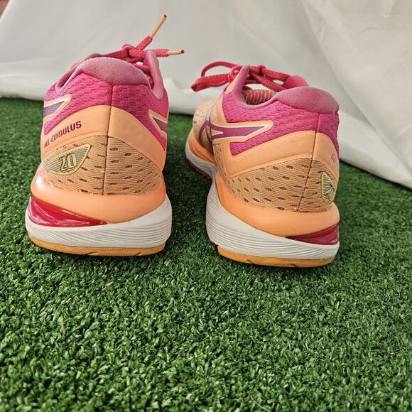 Size 11.5 - ASICS Gel Cumulus 20 Mojave Fuchsia Purple Womens Great Condition - Picture 4 of 8